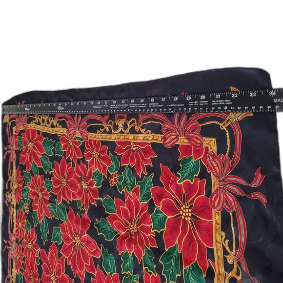 VNTG Elaine Gold Holiday/Christmas Poinsettia Silky Scarf 34" x 35" Old Money - Picture 5 of 7